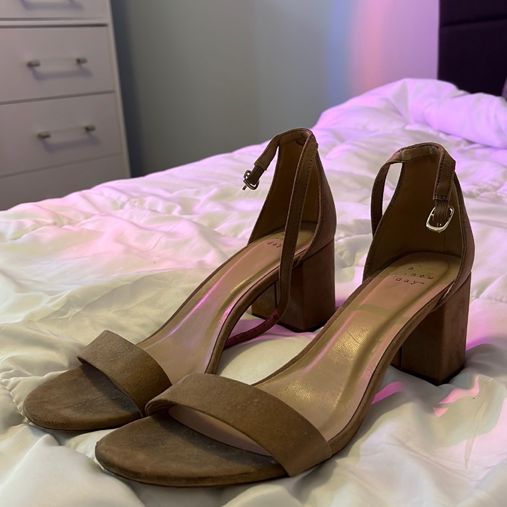 Tan Heels